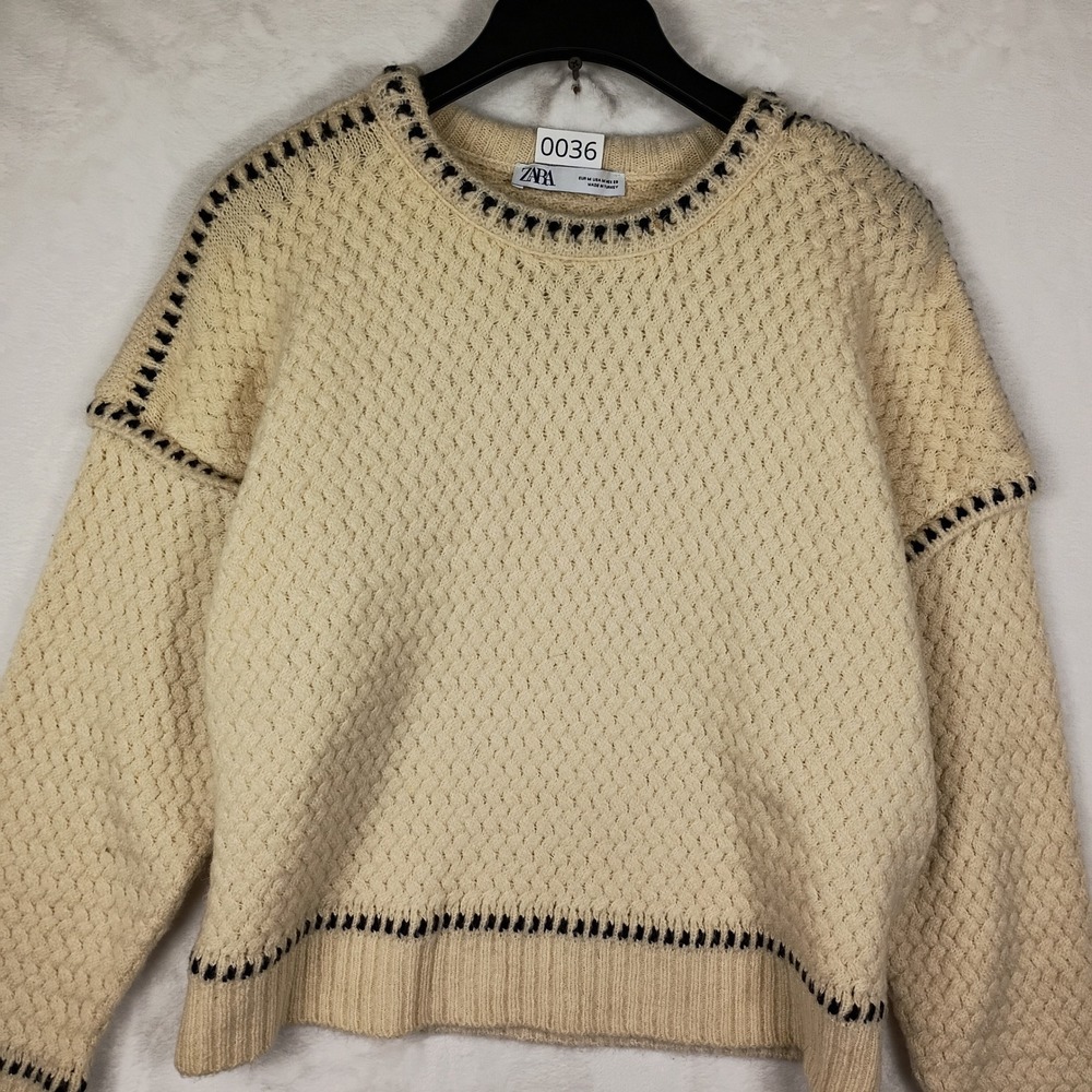 Zara Knit Sweater Cream Ivory Black Whipstitch Textured Pullover Medium 0036